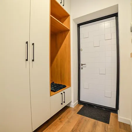 S22 Apartment *