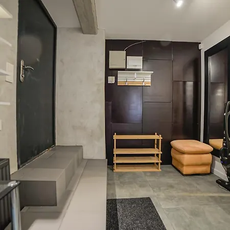 Apartment S22 *