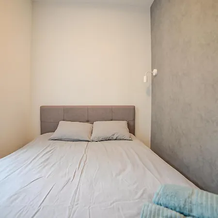 Apartment S22